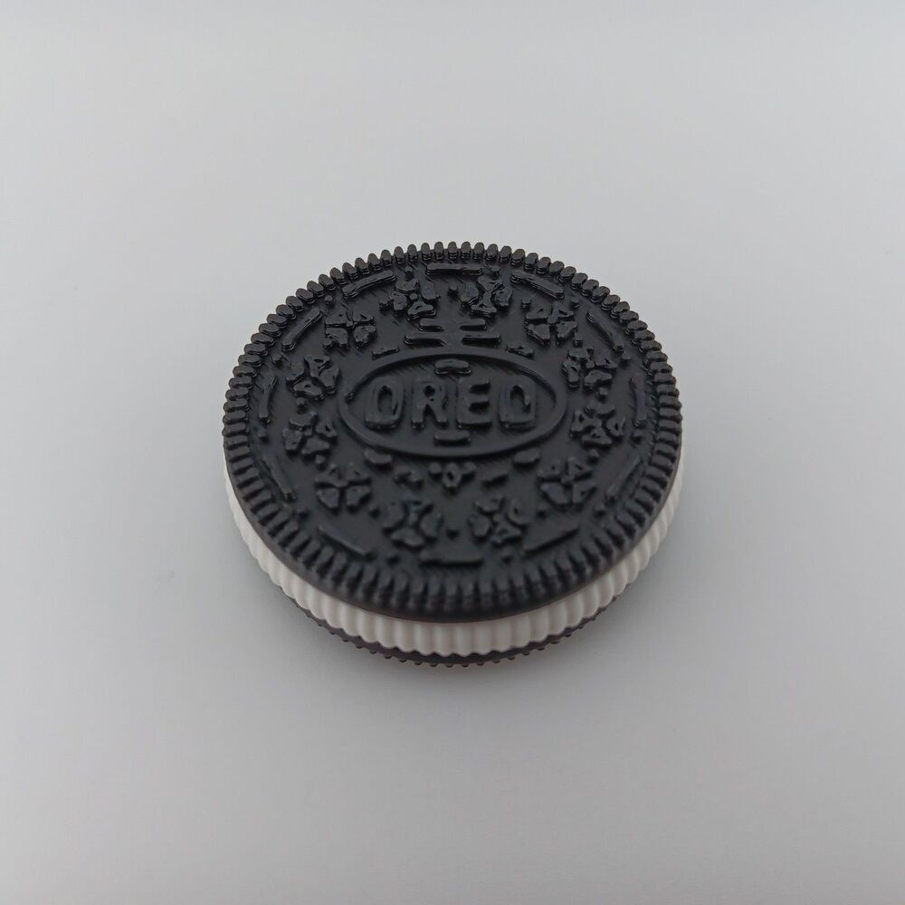 3D Printed - Sandwich Cookie Fidget Clicker / Stress Relief Toy - 2x2"